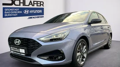 Meta blue / mic Gebraucht 2025 Hyundai i30 Advantage Limousine | 18.880 € (Fairer Preis)