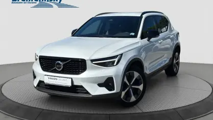 Gebraucht Volvo XC40 Plus 197 PS (144 kW) 2022 Weiß SUV