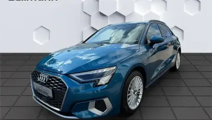 Gebraucht Audi A3 Advanced 204 PS (150 kW) 2022 Blau Limousine