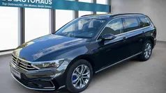 Grau Gebraucht 2022 VW Passat GTE Kombi | 24.780 € (Fairer Preis)