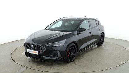 Używany Ford Focus ST 280 KM (205 kW) 2023 Czarny Sedan/Limuzyna