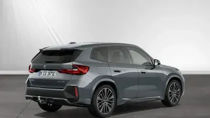Gebraucht BMW iX1 M Sport 230 kW (313 PS) 2023 Bmw individual storm bay SUV