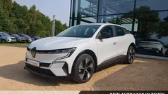 Weiss Gebraucht 2022 Renault Mégane Equilibre Limousine | 18.490 € (Superpreis)