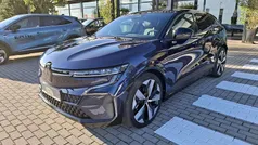 Nachtblau, dach in black pear Gebraucht 2023 Renault Mégane SUV | 26.480 € (Fairer Preis)