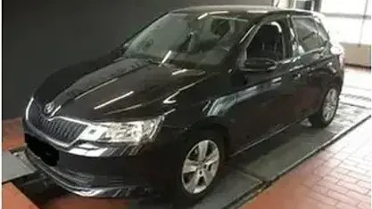 Używany Skoda Fabia Ambition 75 KM (55 kW) 2017 Czarny Hatchback