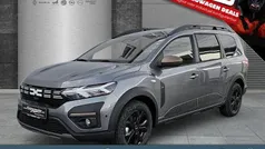 Grau Gebraucht 2024 Dacia Jogger Extreme Van / Kleinbus | 24.390 € (Fairer Preis)