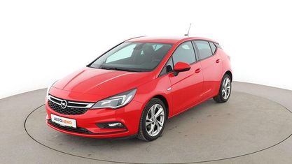 Używany Opel Astra 125 KM (91 kW) 2018 Czerwony Sedan/Limuzyna