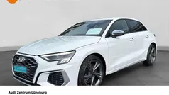 Gletscherweiß metallic Gebraucht 2024 Audi S3 Design Limousine | 40.990 € (Fairer Preis)