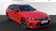 Melbourne rot metallic Gebraucht 2024 BMW 330 M Sport Kombi | 40.444 € (Superpreis)