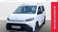 Weiss Gebraucht 2024 Toyota Proace Verso City Kombi | 29.480 € (Fairer Preis)