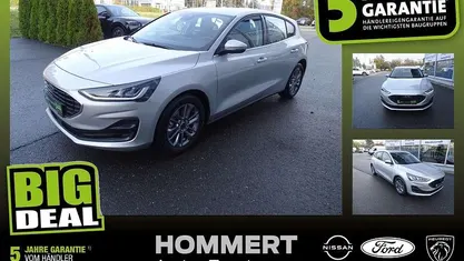 Polarsilber metallic Gebraucht 2023 Ford Focus Titanium Limousine | 18.490 € (Guter Preis)