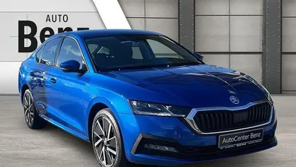 Raceblau (metallic) Gebraucht 2022 Skoda Octavia Clever Limousine | 22.390 € (Fairer Preis)