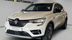 Weiss Neu 2025 Renault Arkana Evolution SUV | 29.980 € (Fairer Preis)