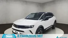 Jade weiss/arktis weiss Gebraucht 2022 Opel Mokka-e Elegance SUV | 18.950 € (Fairer Preis)