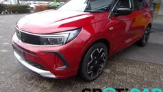 Rot (rubin rot metallic) Gebraucht 2022 Opel Grandland X Ultimate SUV | 22.650 € (Fairer Preis)