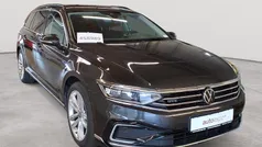Mangangrau metallic Gebraucht 2021 VW Passat GTE Kombi | 20.590 € (Fairer Preis)