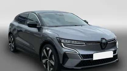 Second-hand Renault Megane E-Tech Komfort 160 kW (218 CP) 2025 Berlinǎ