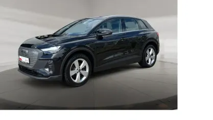Gebraucht Audi Q4 e-tron Comfort 125 kW (170 PS) 2023 Mythosschwarz metallic SUV