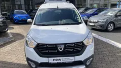 Weiß Gebraucht 2021 Dacia Dokker Stepway Van | 16.990 € (Fairer Preis)