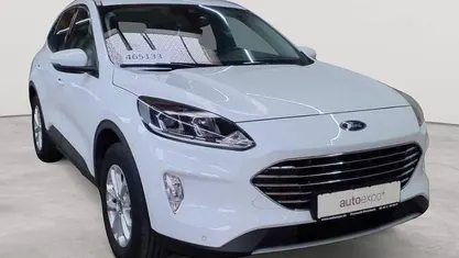 Gebraucht Ford Kuga Titanium 152 PS (111 kW) 2022 Frostweiß SUV