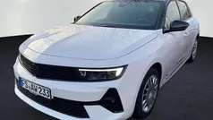 Lack weiss banquise/typ aussenverkleidung spiegel flach standard Gebraucht 2024 Opel Astra Ultimate Limousine | 25.490 € (Guter Preis)