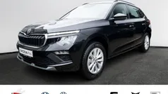 Blackmagic perleffekt Neu 2025 Skoda Kamiq Selection SUV | 25.390 € (Guter Preis)