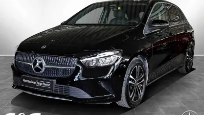 Używany Mercedes B200 Progressive 163 KM (119 kW) 2024 Czarny Minivan