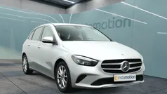 Silber Gebraucht 2019 Mercedes B220 Van / Kleinbus | 24.600 € (Fairer Preis)