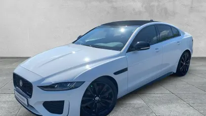 Gebraucht Jaguar XE R-Dynamic 250 PS (183 kW) 2023 Weiß Limousine
