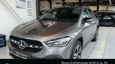 lack mountaingrau Gebraucht 2023 Mercedes GLA180 Progressive SUV | 37.450 € (Etwas zu teuer)