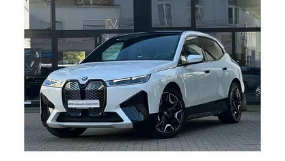 Usata BMW iX M Sport 239 kW (326 CV) 2023 Bianco SUV