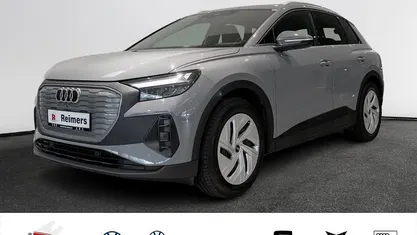 Grau Gebraucht 2022 Audi Q4 e-tron Basis SUV | 24.790 € (Fairer Preis)