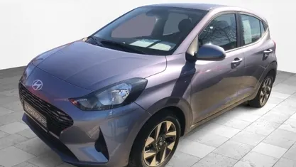 Gebraucht Hyundai i10 Trend 79 PS (58 kW) 2025 Blau Kleinwagen