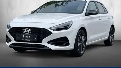 Usata Hyundai i30 Advantage 116 CV (85 kW) 2025 Bianco Berlina