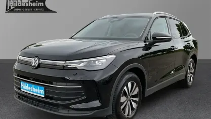 Gebraucht VW Tiguan Goal 150 PS (110 kW) 2025 Schwarz SUV