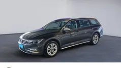 Grau Gebraucht 2023 VW Passat Alltrack Kombi | 33.990 € (Fairer Preis)