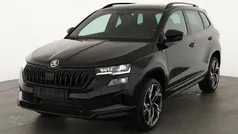 Black magic perleffekt Neu 2025 Skoda Karoq SportLine SUV | 38.445 € (Fairer Preis)