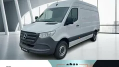 Arktikweiß Gebraucht 2023 Mercedes Sprinter Van | 32.118 € (Guter Preis)