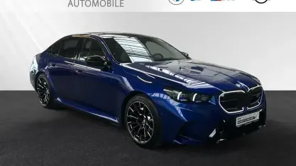 Gebraucht BMW M5 M Sport 727 PS (534 kW) 2025 Marina bay blau Limousine