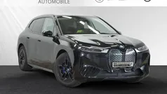 Gebraucht 2024 BMW iX Sport Line SUV | 49.444 € (Superpreis)