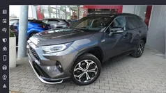 Marlingrau metallic / tiefschwarz metallic Gebraucht 2021 Toyota RAV4 Hybrid Style SUV | 35.980 € (Fairer Preis)