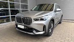 Spacesilber metallic Gebraucht 2023 BMW iX1 xLine SUV | 38.449 € (Guter Preis)