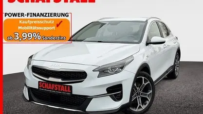 Weiss ((wd) cararraweiss) Gebraucht 2022 Kia XCeed SUV | 18.979 € (Guter Preis)