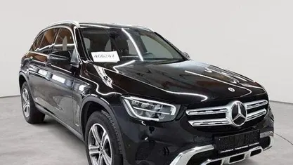 Gebraucht Mercedes GLC300e 211 PS (155 kW) 2021 Schwarz SUV