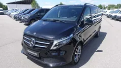 Schwarz Gebraucht 2023 Mercedes V300 Avantgarde Van / Kleinbus | 57.900 € (Superpreis)
