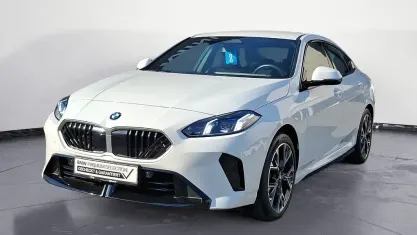 Gebraucht BMW 220 M Sport 170 PS (125 kW) 2025 Weiß Coupé