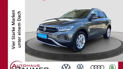 Gebraucht VW T-Roc Life 150 PS (110 kW) 2025 Graugrau SUV