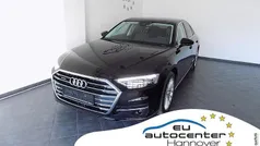 Mythosschwarz metallic Gebraucht 2021 Audi A8 Ambiente Limousine | 61.500 € (Fairer Preis)