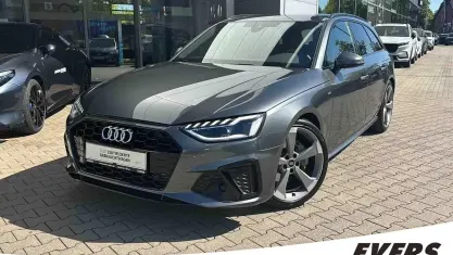 Używany Audi A4 S-Line 265 KM (194 kW) 2023 Szary Sedan/Limuzyna