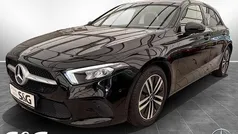 Unilack nachtschwarz Gebraucht 2019 Mercedes A200 Progressive Limousine | 23.477 €
